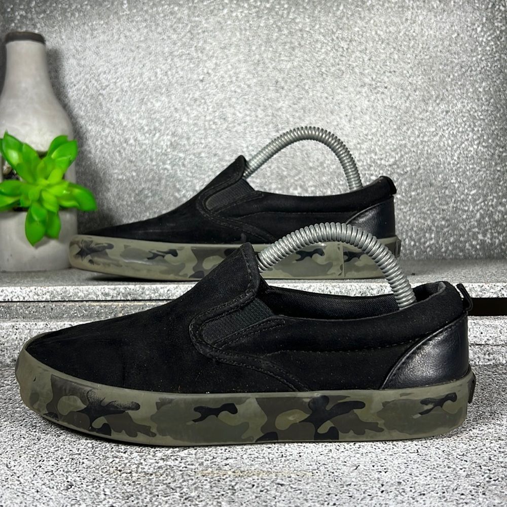 Old Navy Canvas Black & Camo Slip On Sneakers Shoes Size 1
